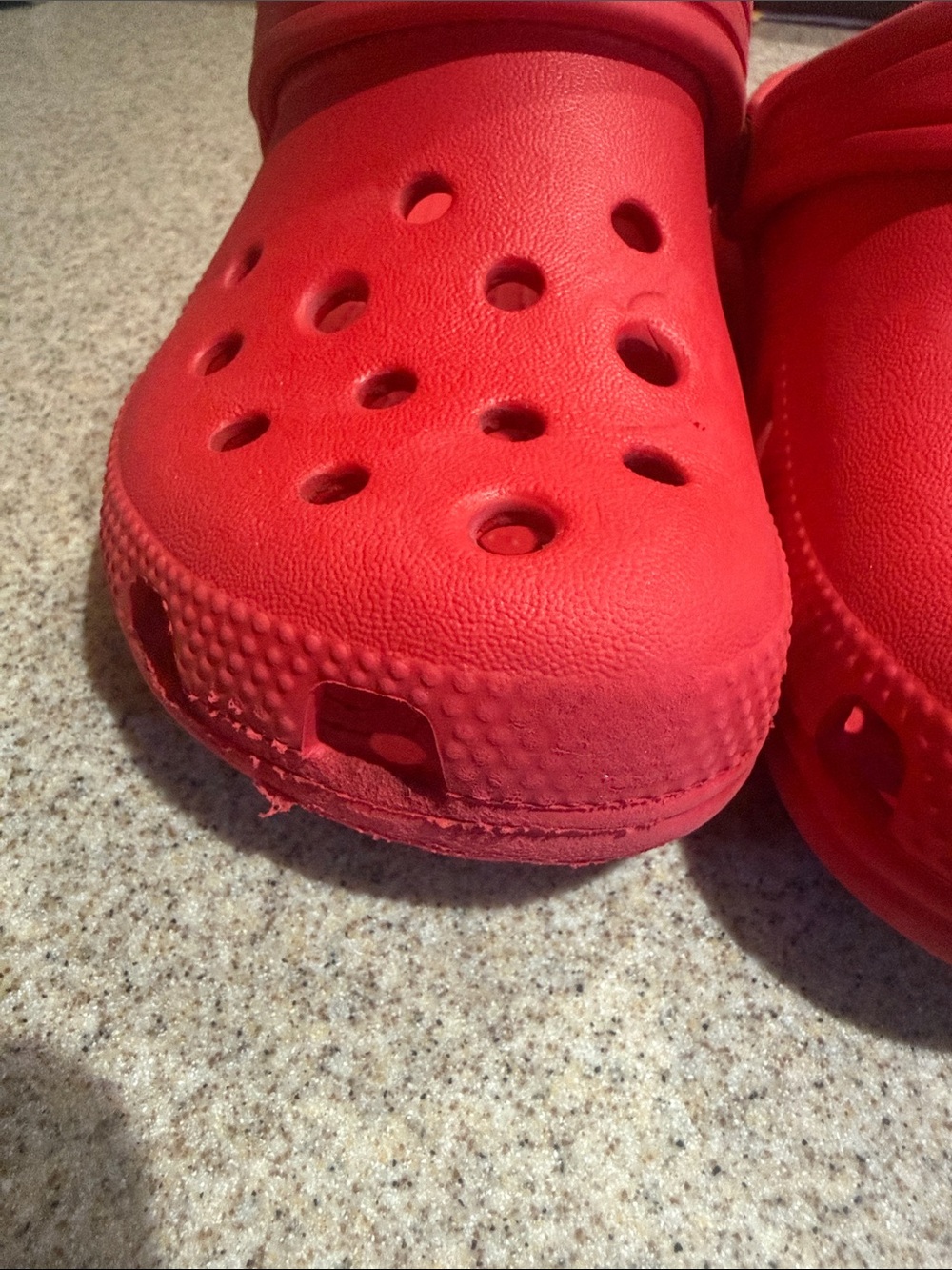 Crocs Kids Classic Clog in Red size 12c - Picture 3 of 8